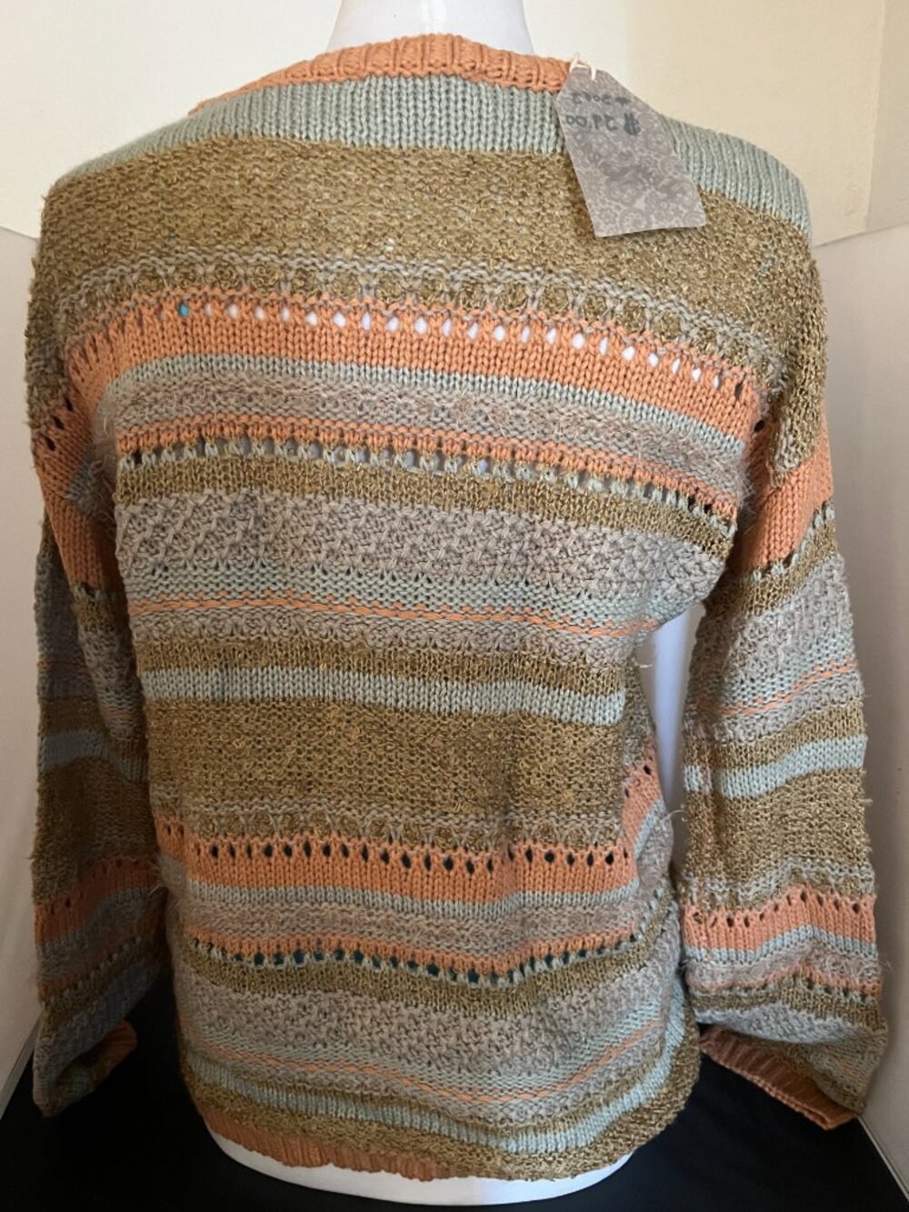 Unique Sweater! - Picture 2 of 3